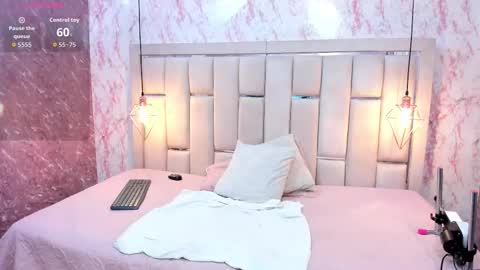 Alyanna  online show from September 12, 2025, 11:43 am