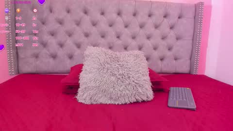 curvy_bigass18 online show from March 5, 2026, 8:38 pm