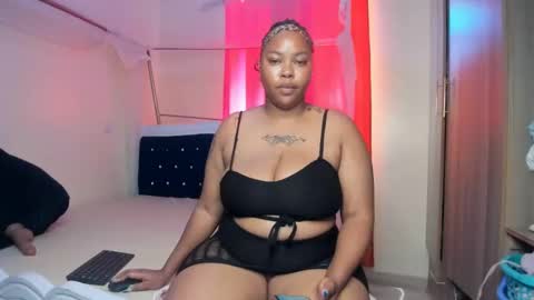 Curvy Latoya online show from February 26, 2025, 11:09 am