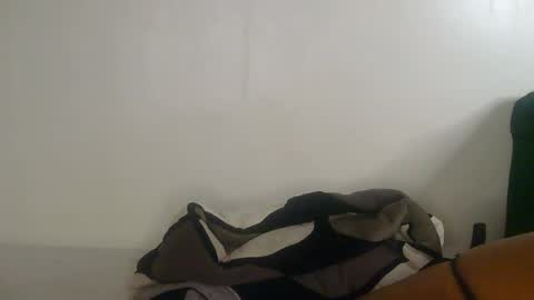 Snapshot of curvy_vee chatting on July 2, 2026, 7:14 am vee online show from July 2, 2026, 7:14 am