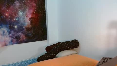 Snapshot of curvycherry4u chatting on February 16, 2026, 4:41 am C H E R R Y online show from February 16, 2026, 4:41 am