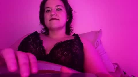 CurvyFlora online show from February 21, 2025, 5:13 am