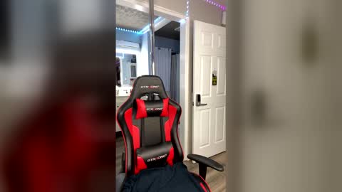 curvyfunlover online show from February 10, 2026, 12:09 pm