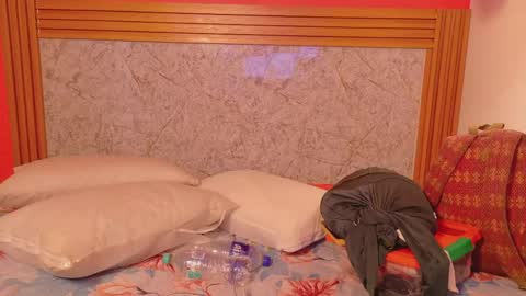 curvyhomebebe online show from April 19, 2026, 11:53 am