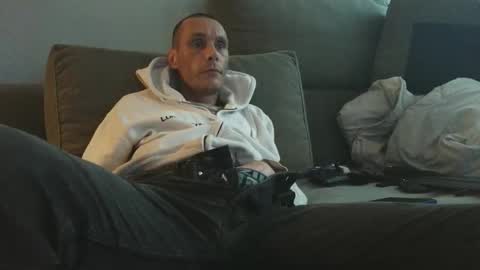 curvylover046 online show from April 4, 2026, 5:43 pm