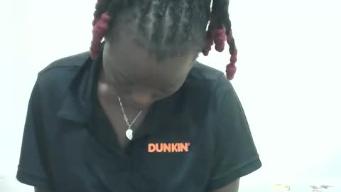 curvynubian online show from April 20, 2026, 10:07 am