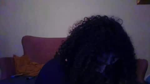 curvyyus online show from February 14, 2026, 8:05 pm