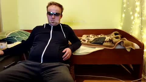 cute69696969 online show from September 28, 2025, 9:31 pm