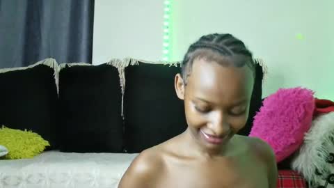 Snapshot of cute_annah chatting on December 19, 2024, 7:07 pm cute annah online show from December 19, 2024, 7:07 pm