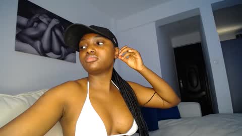 Liya online show from February 26, 2025, 7:20 am