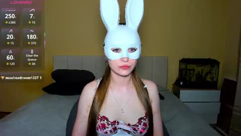 Becca online show from June 11, 2026, 7:56 pm
