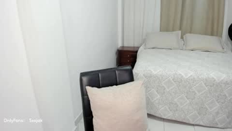 Sara online show from September 14, 2025, 3:27 am