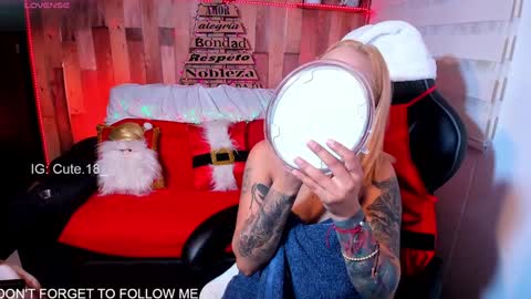    Independent Model online show from December 3, 2024, 11:24 pm