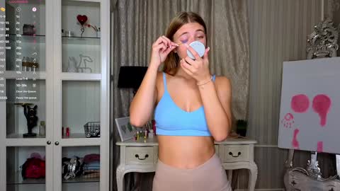 Anne online show from October 7, 2025, 8:00 am