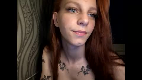 cute_foxis online show from June 7, 2026, 10:35 pm