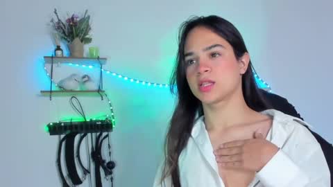 Cute horny1 online show from March 7, 2025, 6:02 am