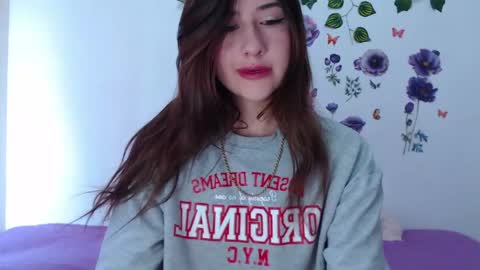 Isabella online show from May 17, 2026, 4:58 pm