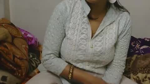 kashmira online show from November 24, 2025, 5:34 pm