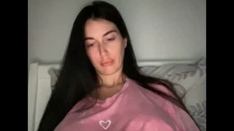 cute_kriss94 online show from June 4, 2026, 5:41 pm