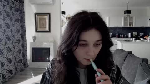 Lilia online show from May 1, 2026, 7:02 am