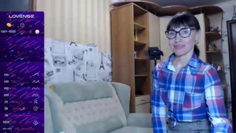 cute_lion_ online show from January 2, 2025, 11:41 am