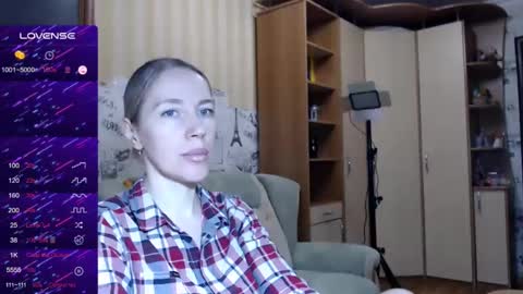 cute_lion_ online show from January 10, 2025, 9:23 am