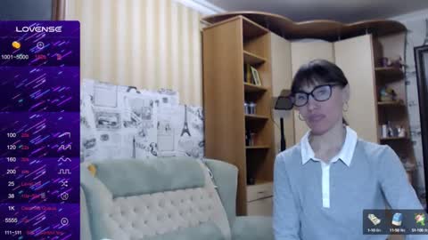 cute_lion_ online show from January 28, 2025, 12:32 pm