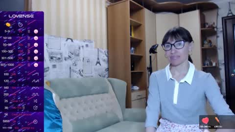 cute_lion_ online show from February 11, 2025, 11:43 am