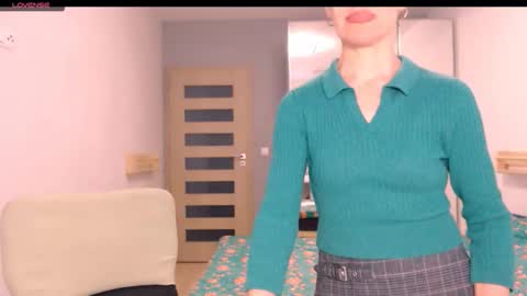 cute_lion_ online show from January 14, 2026, 11:16 am