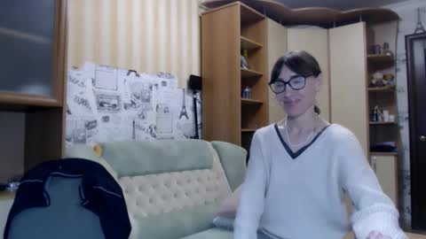 cute_lion_ online show from June 3, 2026, 2:33 pm