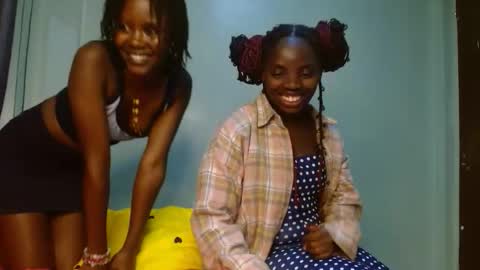 cute_lorna online show from April 21, 2026, 2:51 am