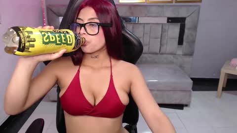 Martina online show from December 3, 2025, 8:18 pm