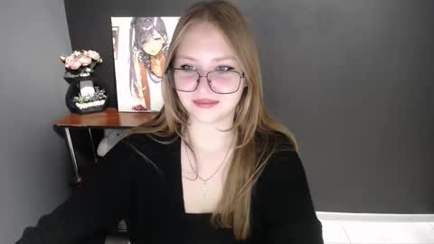 Veronica online show from November 4, 2025, 7:40 am