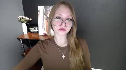 Veronica online show from March 16, 2026, 7:12 am