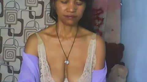 Snapshot of cute_moll chatting on April 22, 2026, 1:23 pm murielle online show from April 22, 2026, 1:23 pm