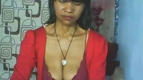 Snapshot of cute_moll chatting on May 5, 2026, 2:36 pm murielle online show from May 5, 2026, 2:36 pm