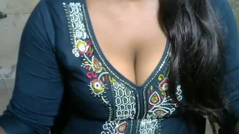Snapshot of cute_payalji chatting on June 1, 2026, 1:57 pm alia online show from June 1, 2026, 1:57 pm
