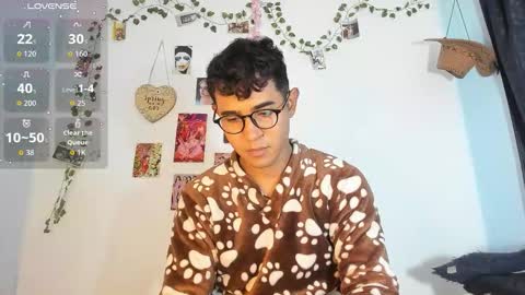 cute_sammy_1 online show from November 17, 2025, 6:57 pm