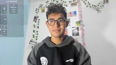 cute_sammy_1 online show from November 27, 2025, 11:34 am