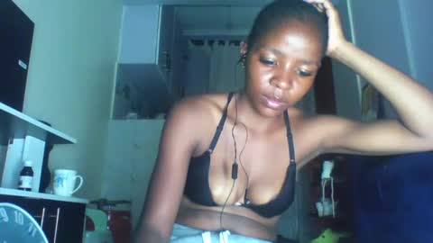 Snapshot of cute_sexy3 chatting on April 2, 2026, 9:56 pm SHARON online show from April 2, 2026, 9:56 pm
