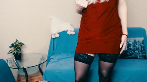 cute_smile_shy online show from February 6, 2025, 10:10 pm