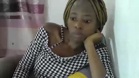 Snapshot of cute_sonny chatting on February 23, 2025, 11:44 am cute_sonny online show from February 23, 2025, 11:44 am