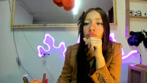 cute_zoe1 online show from February 21, 2025, 10:48 pm