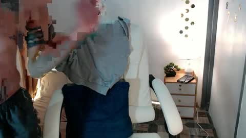 Steph online show from January 24, 2025, 12:10 pm