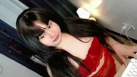cuteasianlee online show from April 22, 2026, 6:31 pm