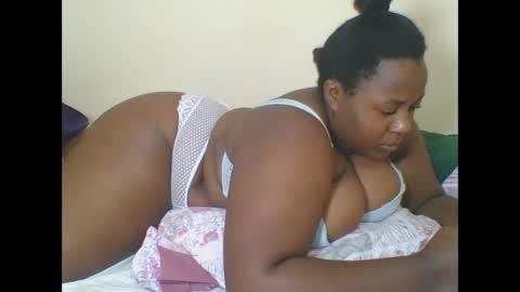 AURELIA online show from February 8, 2026, 11:35 am