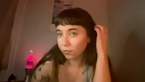 CuteBalloons online show from December 30, 2024, 10:01 pm