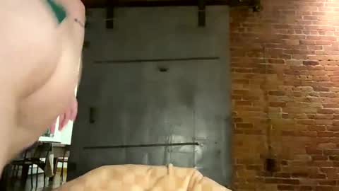 CuteBalloons online show from February 14, 2025, 12:19 am