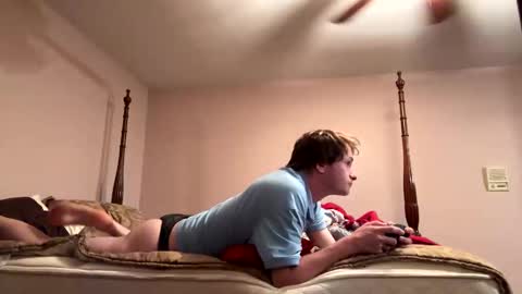 cuteboii29 online show from September 24, 2025, 1:42 am