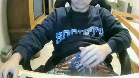 Cuteboy090 online show from September 23, 2025, 1:58 pm